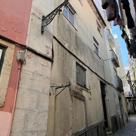 Alfama Duplex Near Fado Museum Apartment