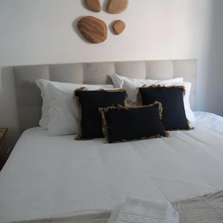 Alfama Duplex Near Fado Museum Apartment *