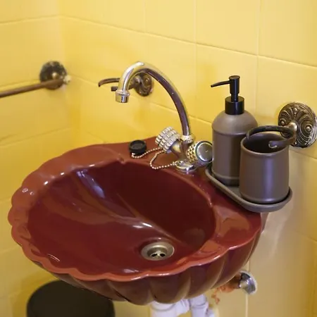 Appartamento Alfama Duplex Near Fado Museum Lisbona