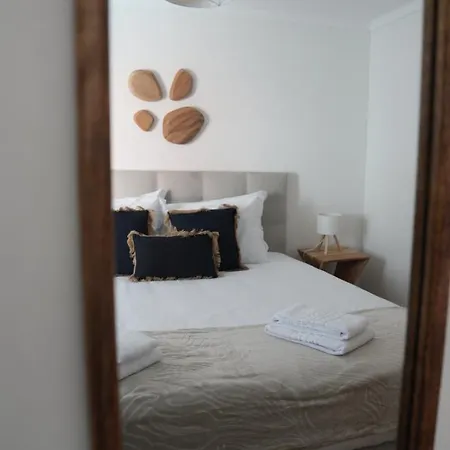 Alfama Duplex Near Fado Museum * Lisbon