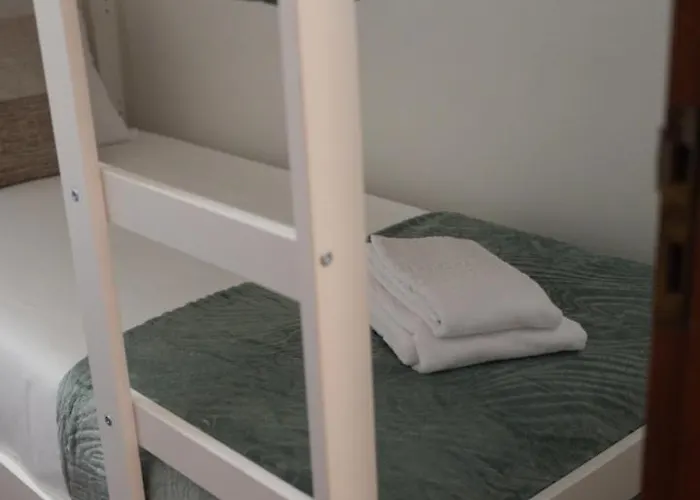 דירה Alfama Duplex Near Fado Museum ליסבון