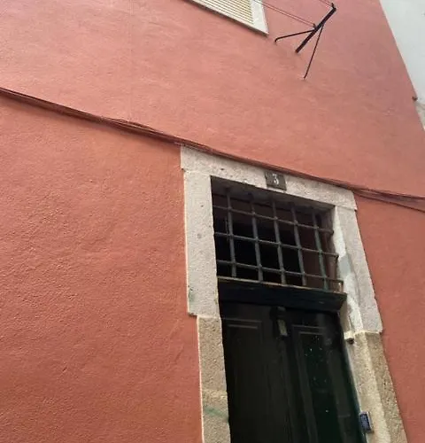 Alfama Duplex Near Fado Museum דירה ליסבון