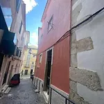 Alfama Duplex Near Fado Museum Lisbon